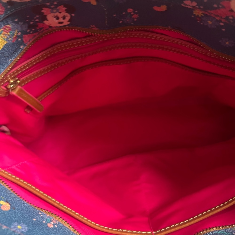 NWOT Dooney & Bourke Epcot Flower and Garden Minnie Tote - Picture 3 of 3